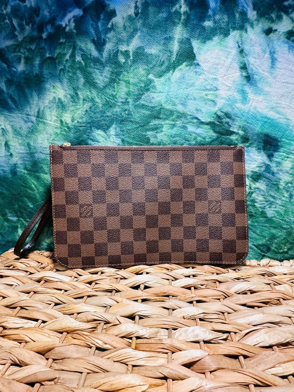 Louis Vuitton Neverfull Pochette in Damier Ebene canvas. - Picture 2 of 7